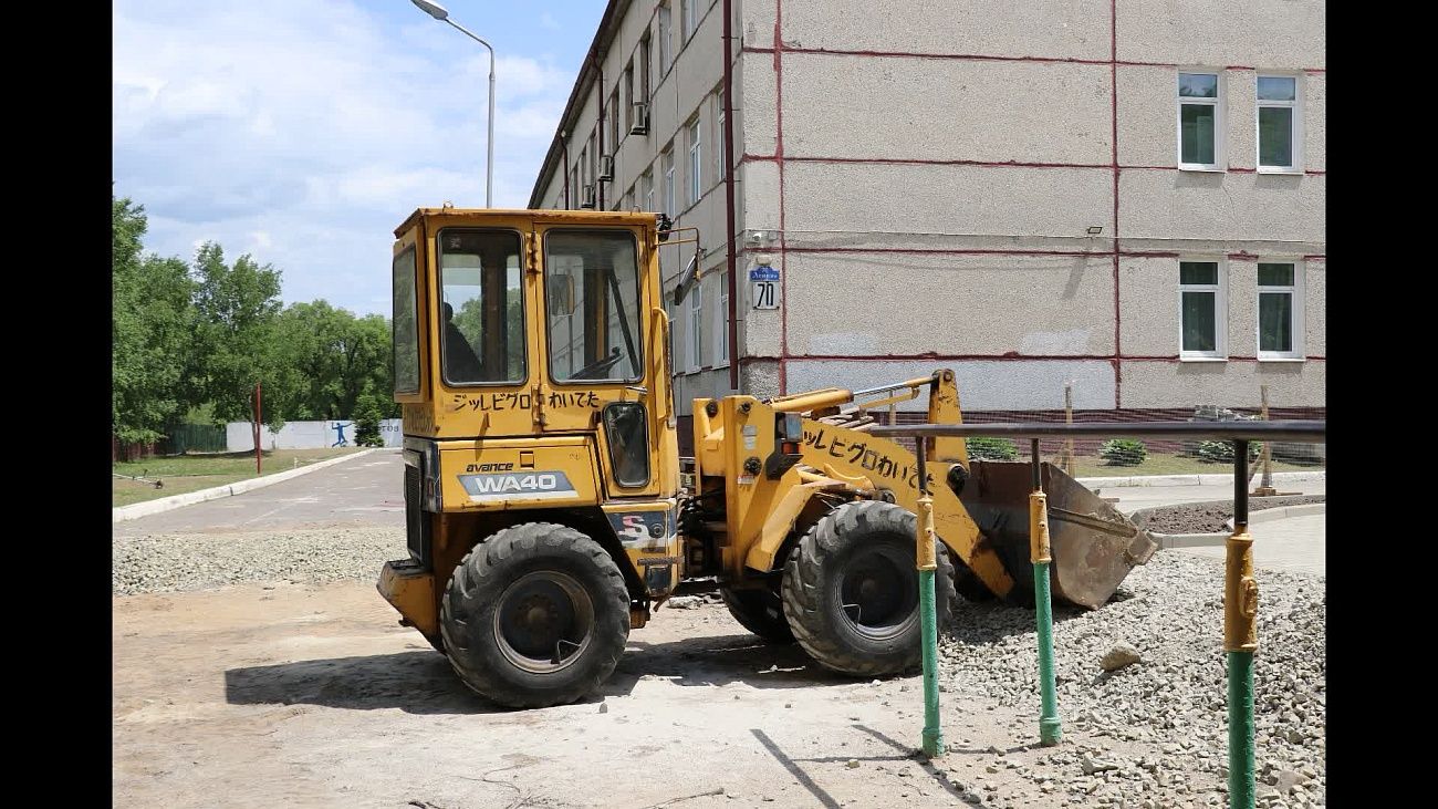 У школы № 25 появился свой сквер | 14.06.2023 | Уссурийск - БезФормата